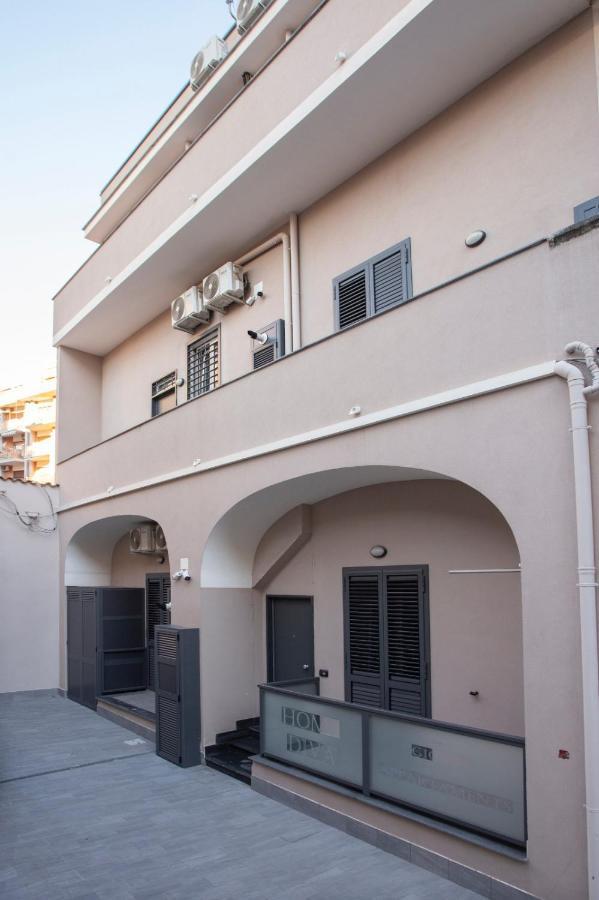 Giovi'S Apartments Castellammare di Stabia Exteriör bild